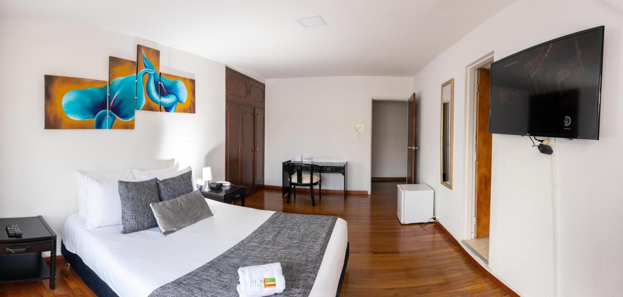 Hotel Regine'S มานิซาเลส ภายนอก รูปภาพ