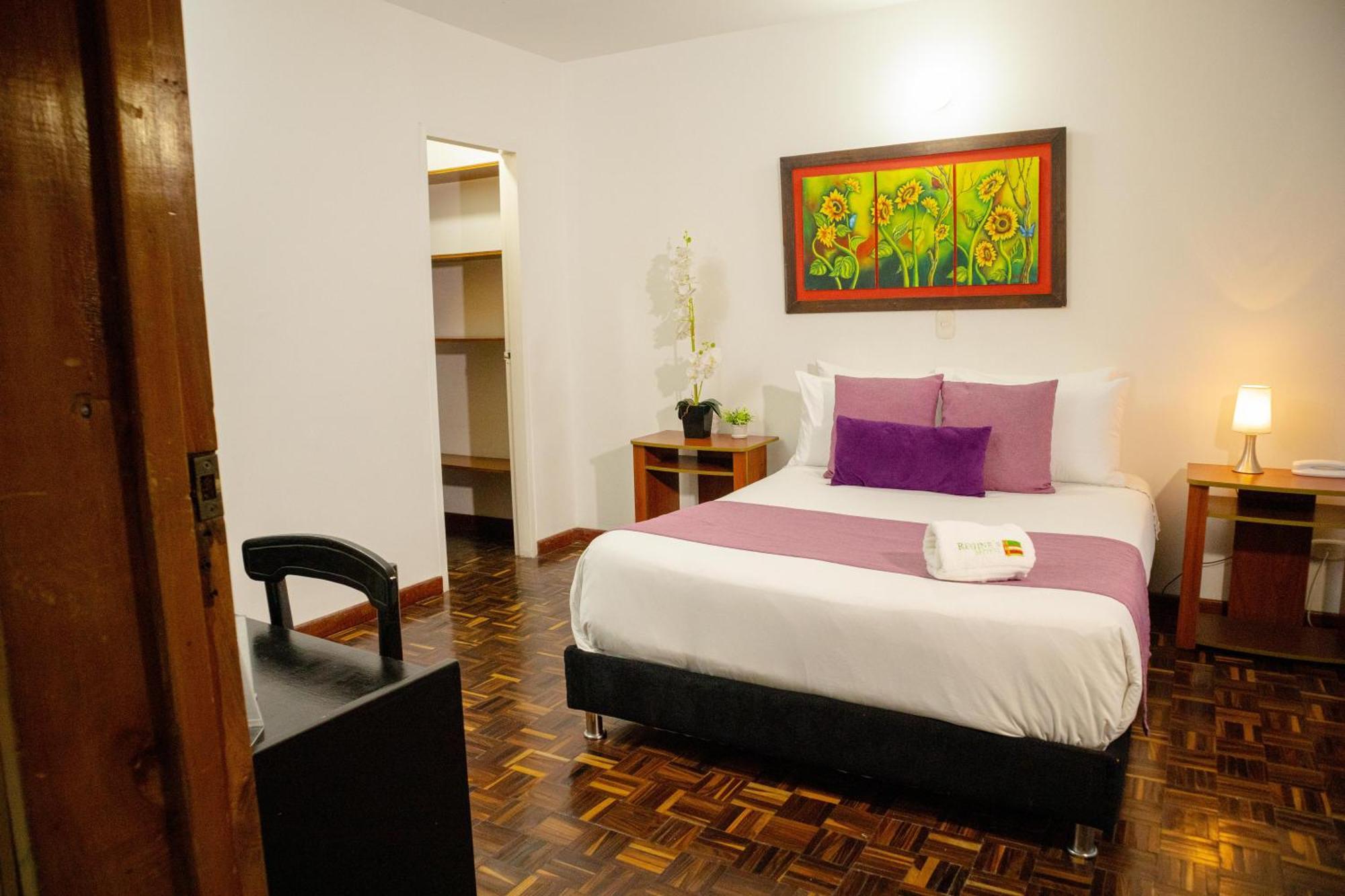 Hotel Regine'S มานิซาเลส ภายนอก รูปภาพ