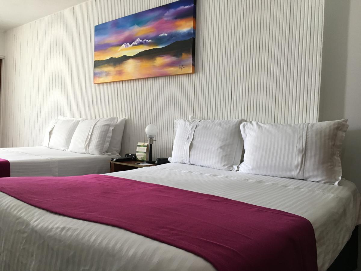 Hotel Regine'S มานิซาเลส ภายนอก รูปภาพ